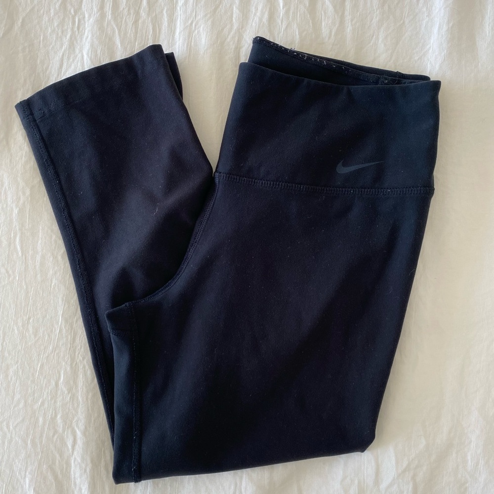 Nike One Cropped Black Leggings